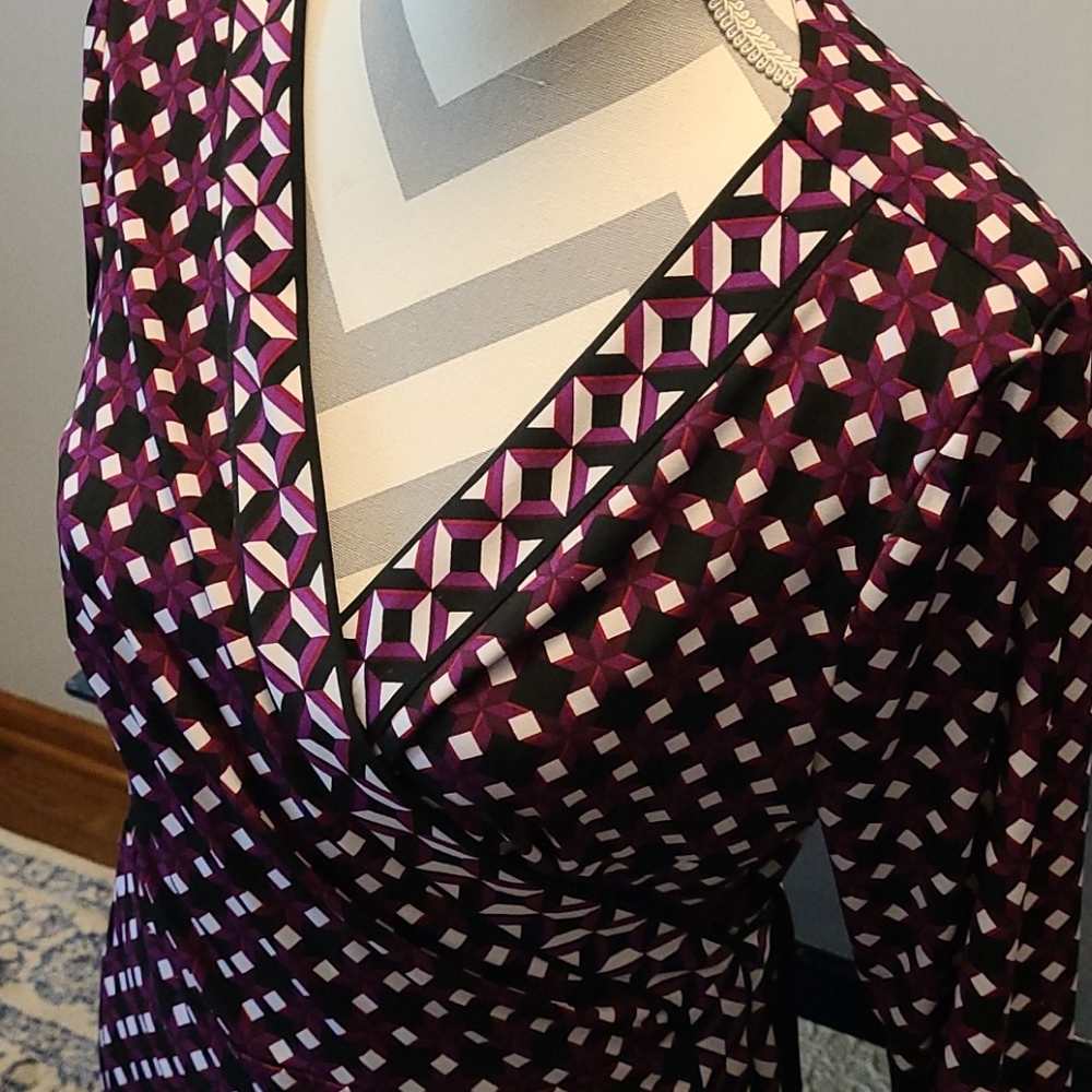White House Black Market Burgundy and White Wrap Dress - Picture 2 of 4